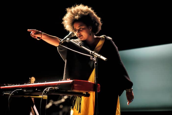 Bamboche à L'Entrepôt - Sarah Mikovski