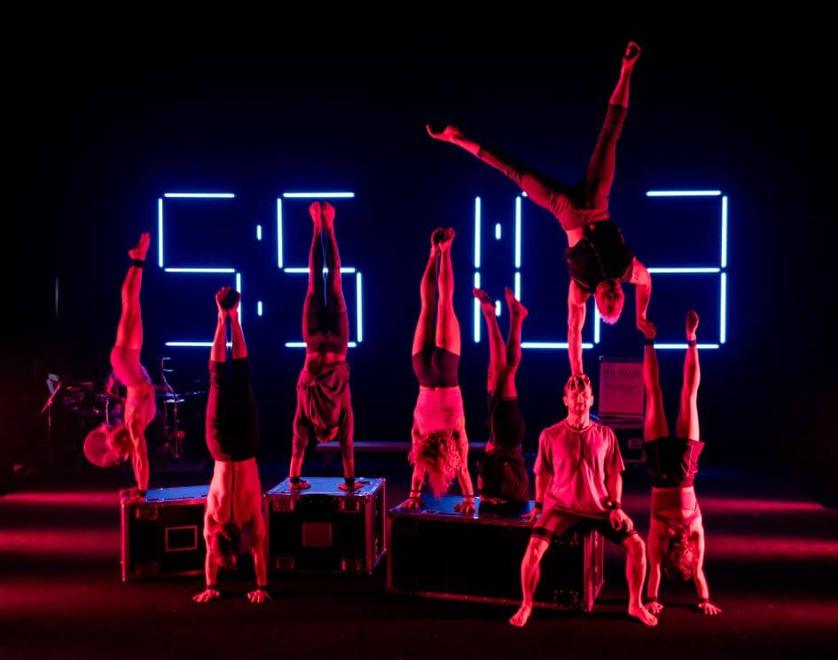 Compagnie Gravity & Other Myths