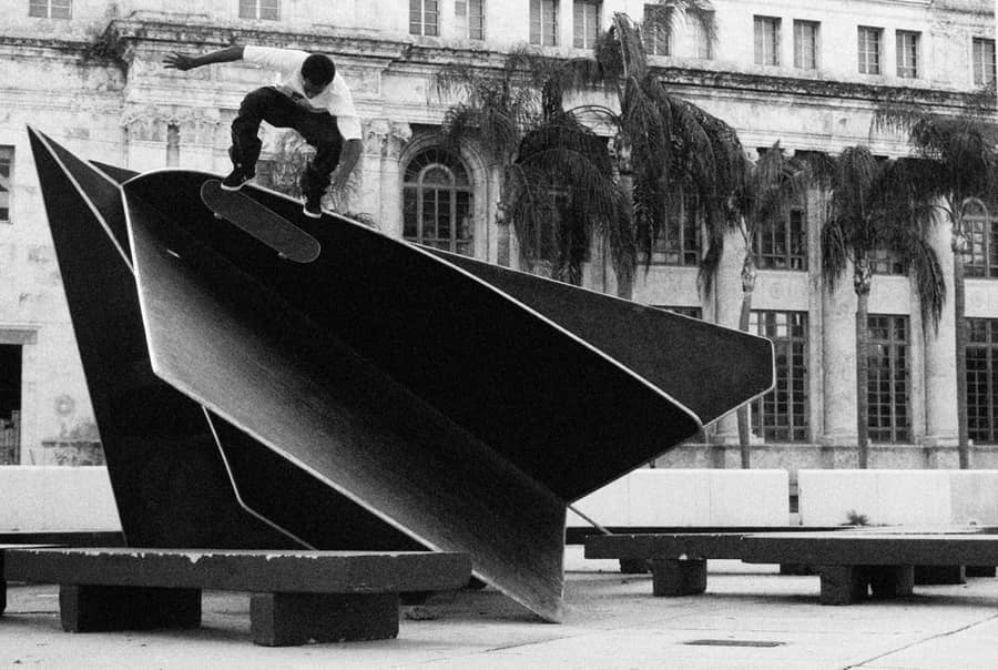 EXPOSITION de RAPHAEL ZARKA / RIDING MODERN ART