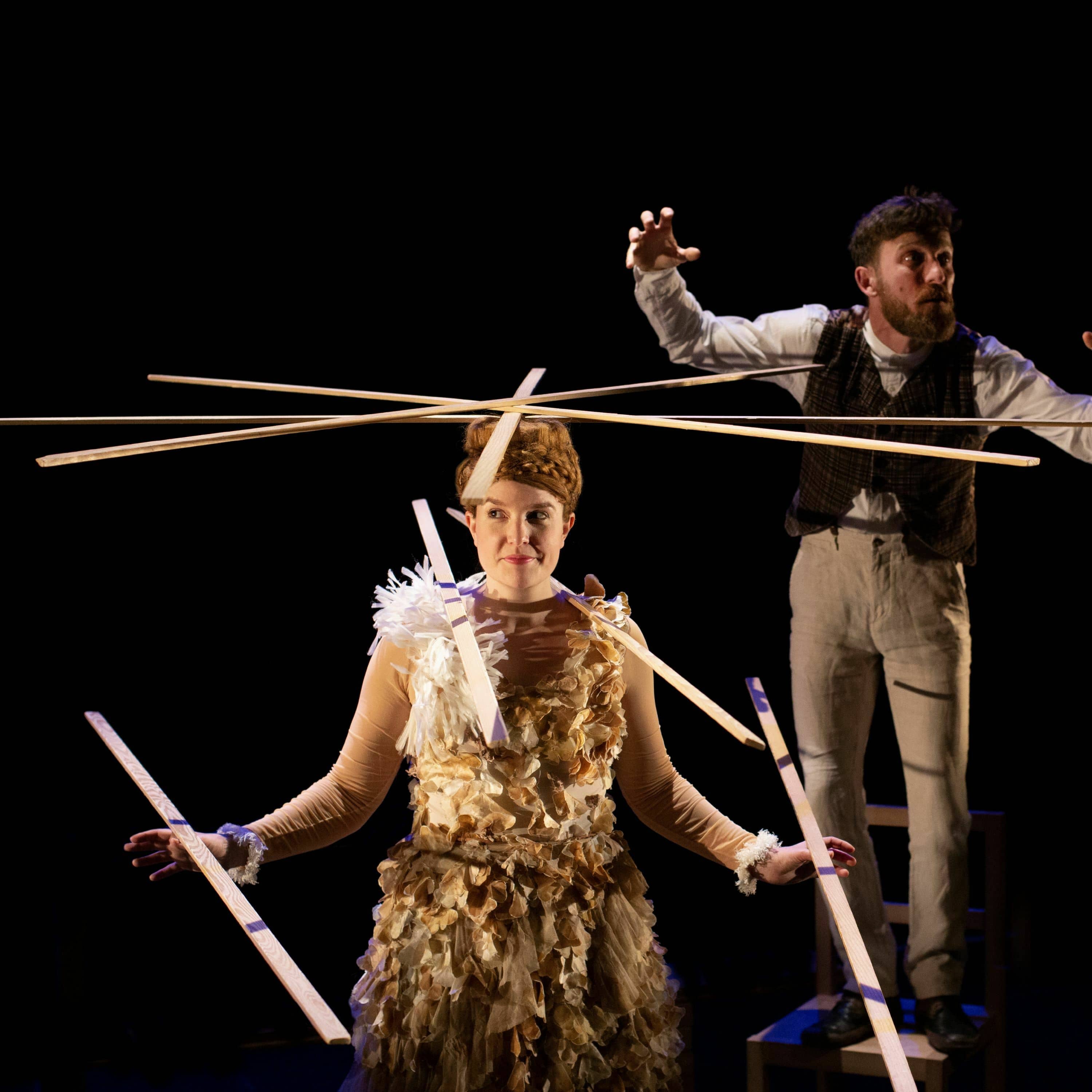 Titi tombe, Titi tombe pas - Compagnie Attends