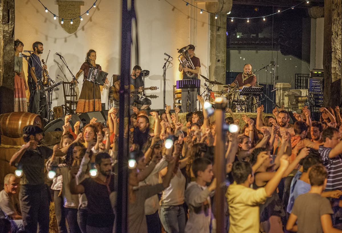 Bilabal / Cie Bilaka