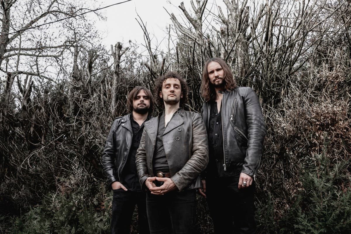 DÄTCHA MANDALA + MOUNDRAG