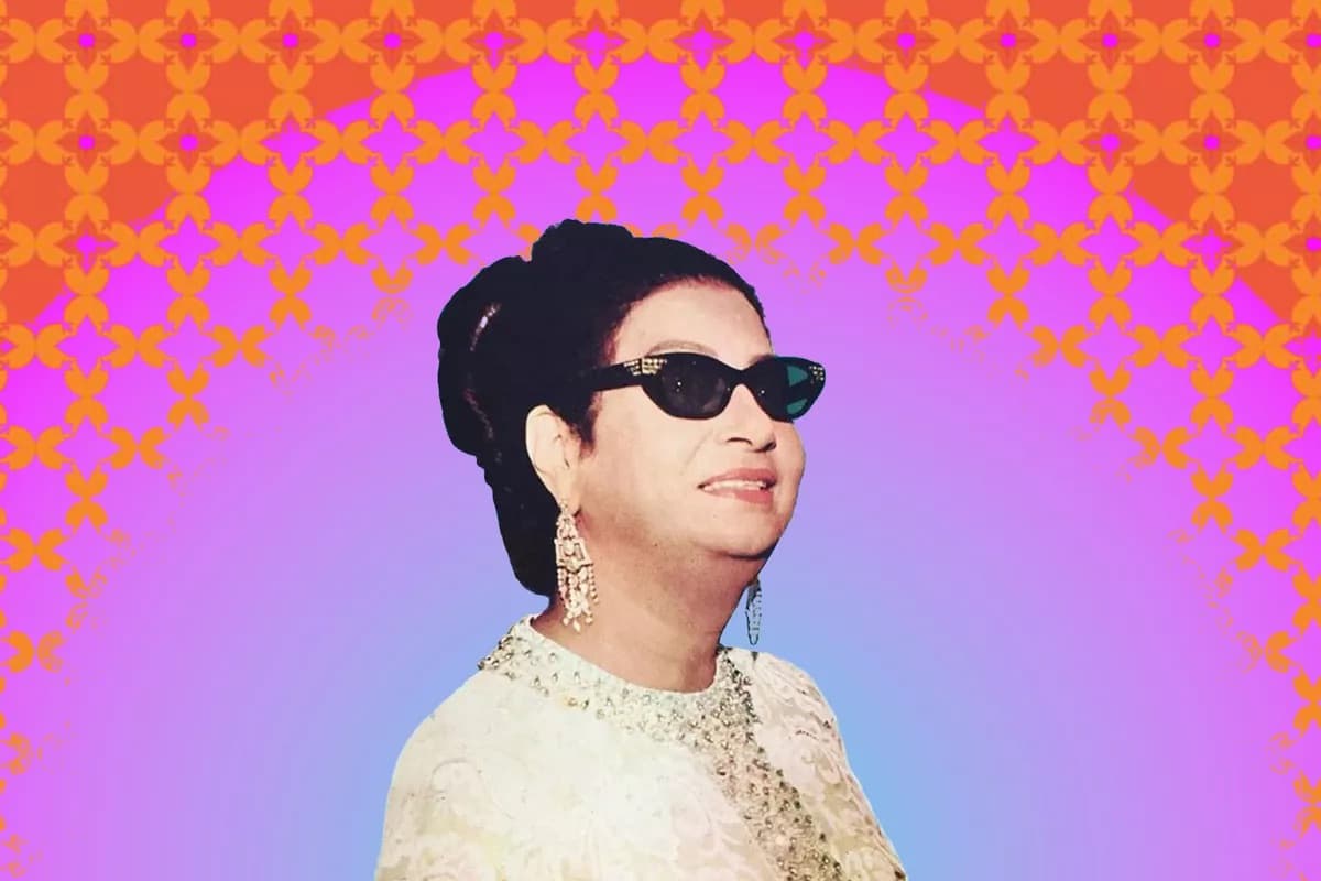 En attendant Oum Kalthoum / Hatice Özer | Antonin Tri Hoang