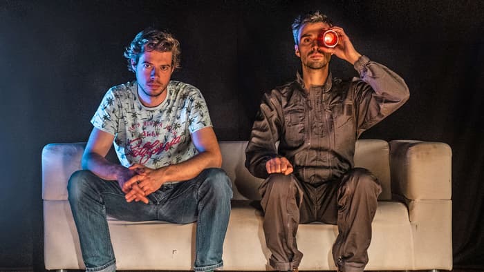 POURQUOI JESSICA A-T-ELLE QUITTÉ BRANDON ? • Compagnie Maps