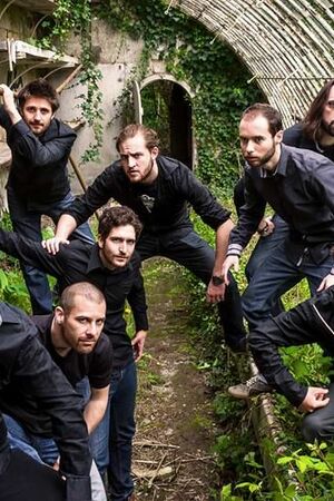 L'Attribut Tour 2014 Avec Bonobo Circus