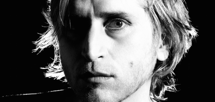 CORRESPONDANT : avec SUPERPITCHER + JENNIFER CARDINI + MAXI FISCHER