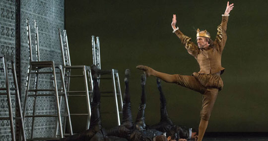 La Reine morte (Kader Belarbi)