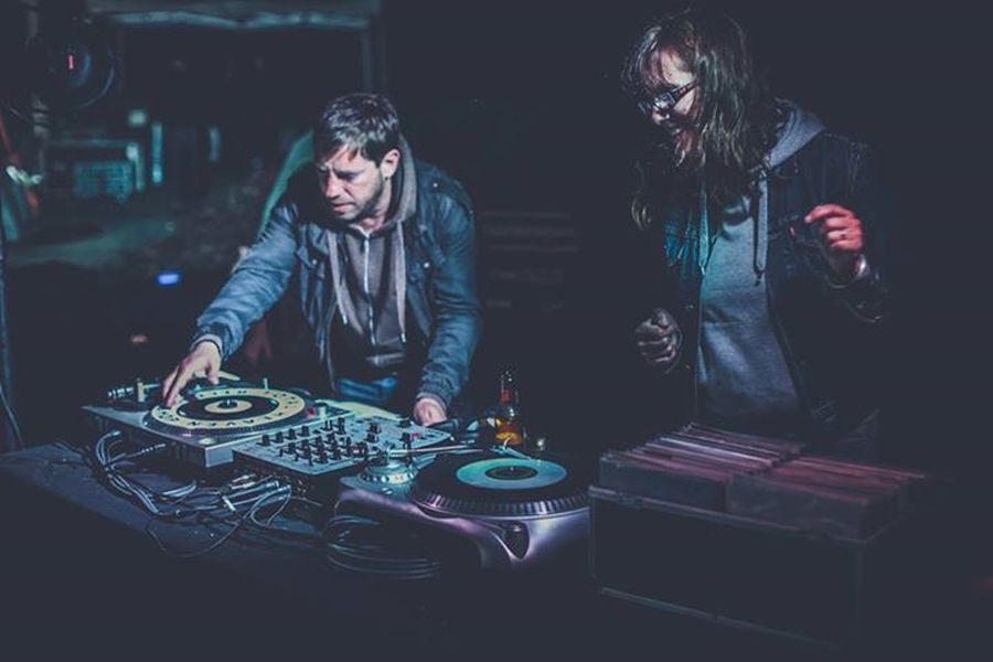 A-side B-side DJ set