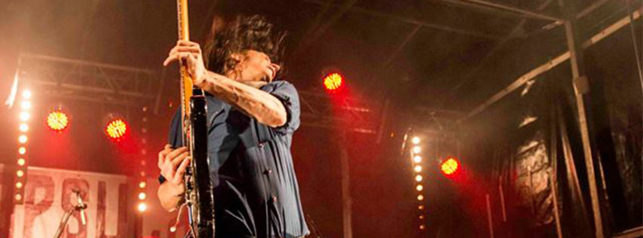 Barbey Indie Club : Capsula + Car Seat Headrest 