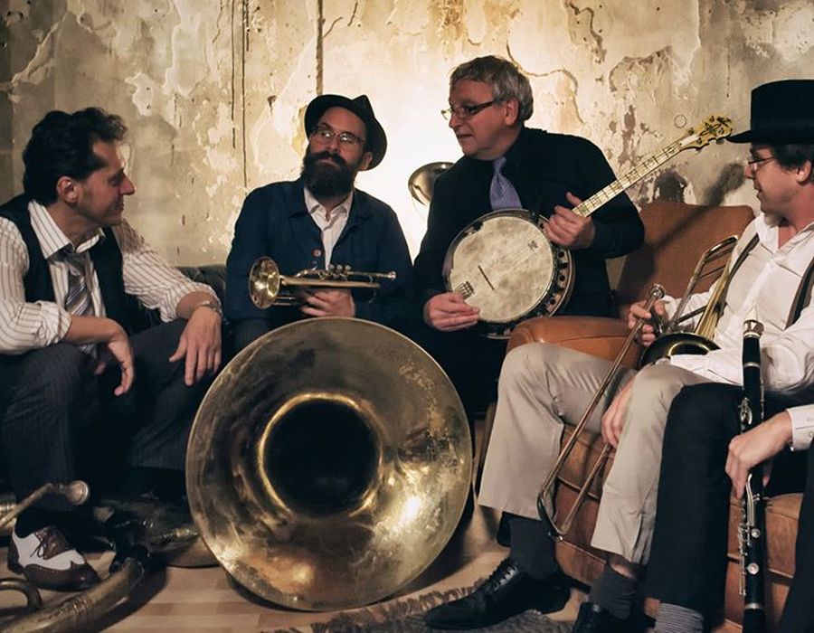 News Bumpers Jazz Band