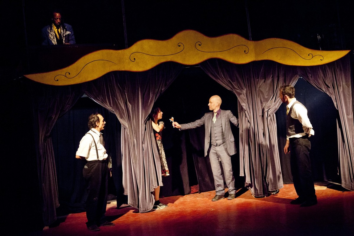 Certes - Compagnie L' Enjoliveur