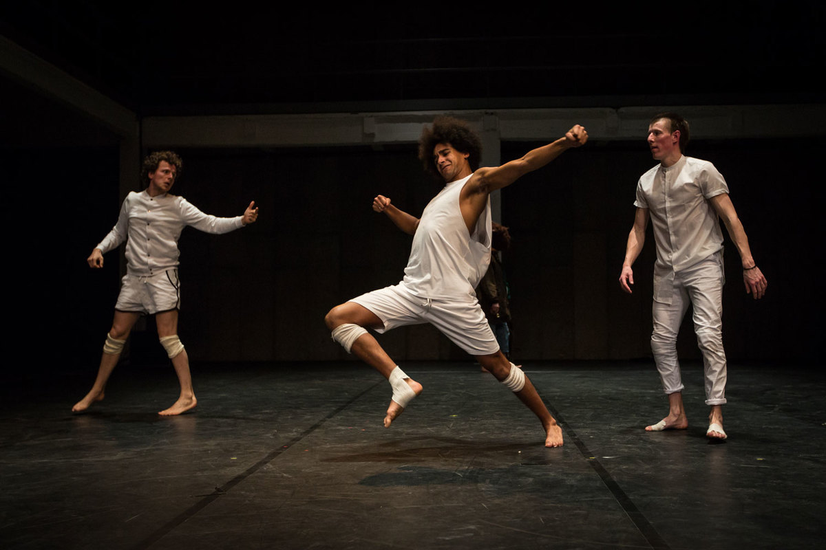 Impostures / Teilo Troncy + Elea Braaz