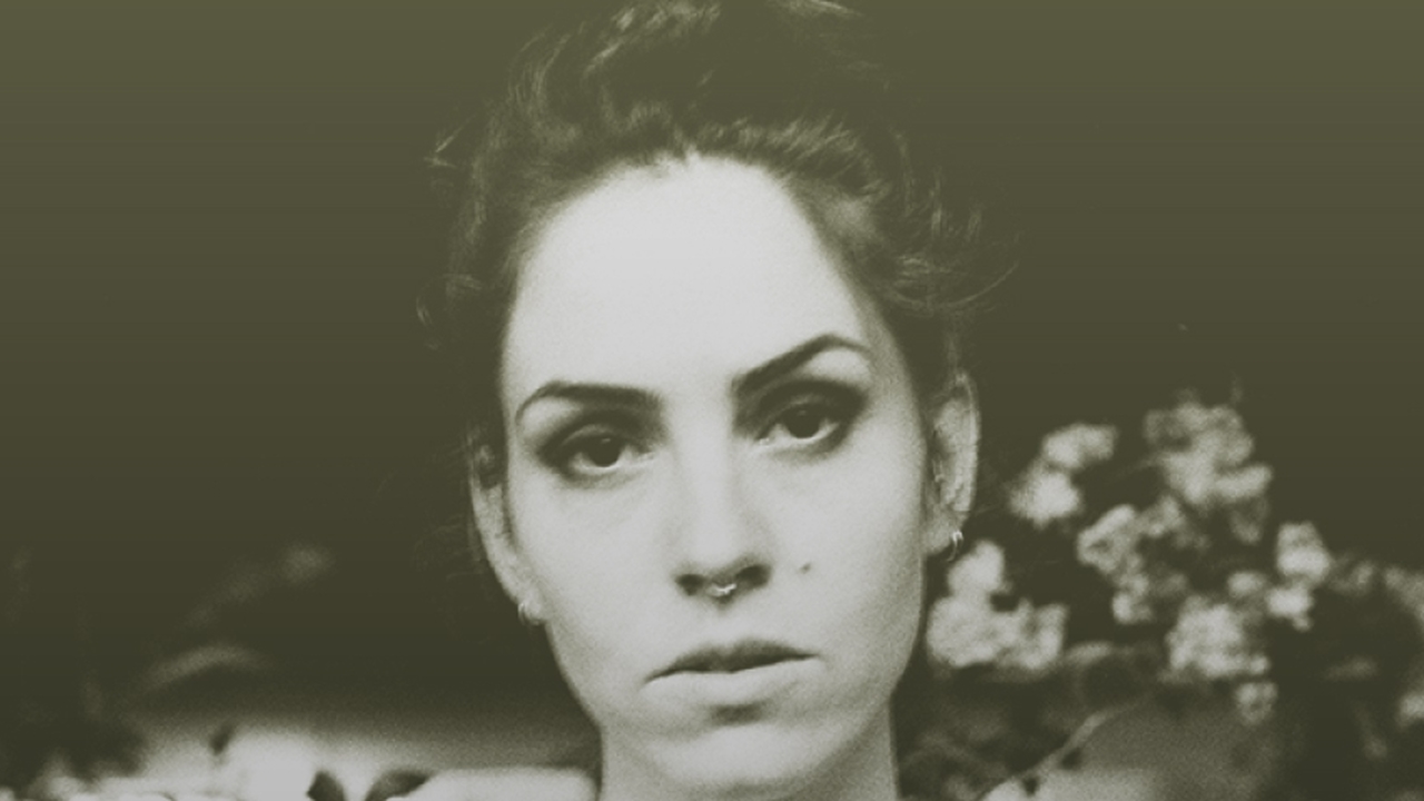 EMMA RUTH RUNDLE + SPECTRALE