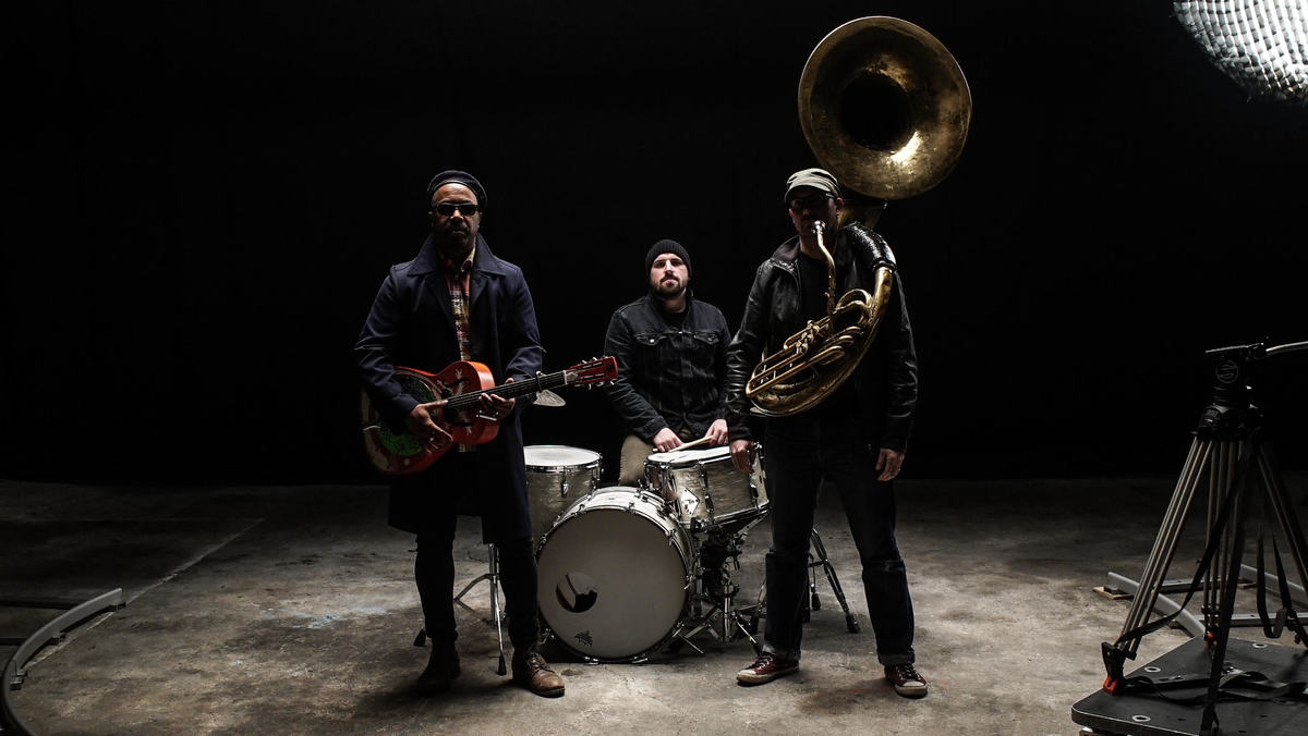 DELGRÈS + 1ère PARTIE