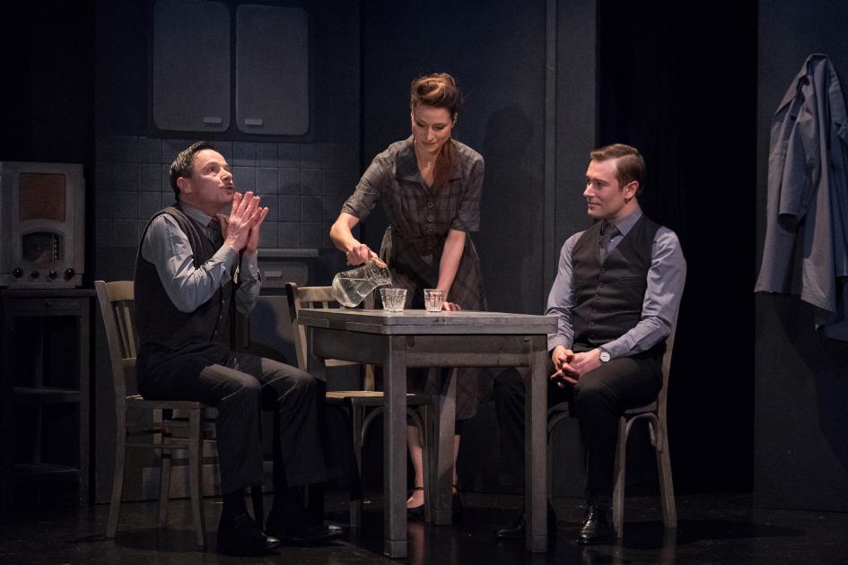 ADIEU MONSIEUR HAFFMANN