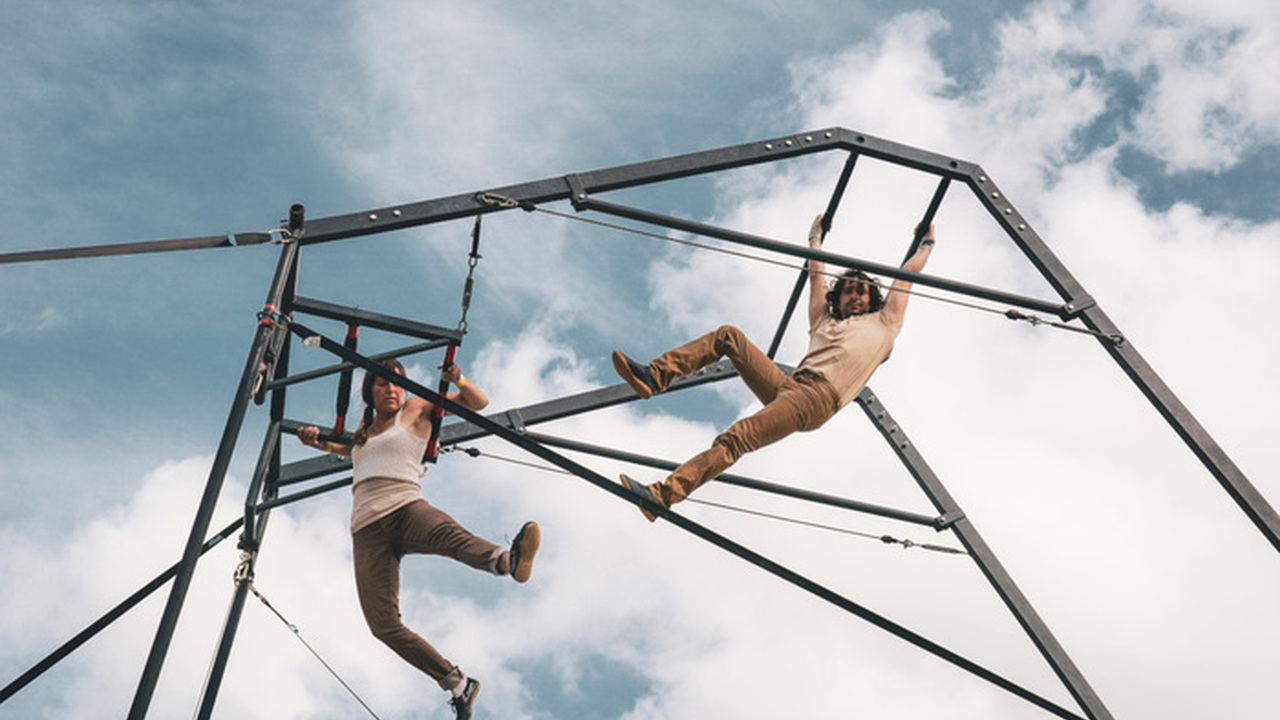 VIS DANS LE VIDE • Compagnie Crazy R