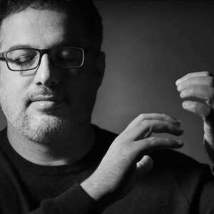 Yonathan Avishaï Trio « Joys and Solitudes »
