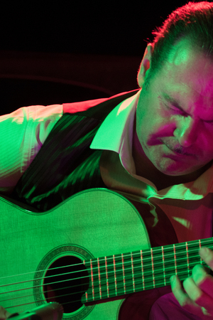 RAPHAËL FAŸS « LE JAZZ DE DJANGO CÔTOIE CELUI DU FLAMENCO ANDALOU »