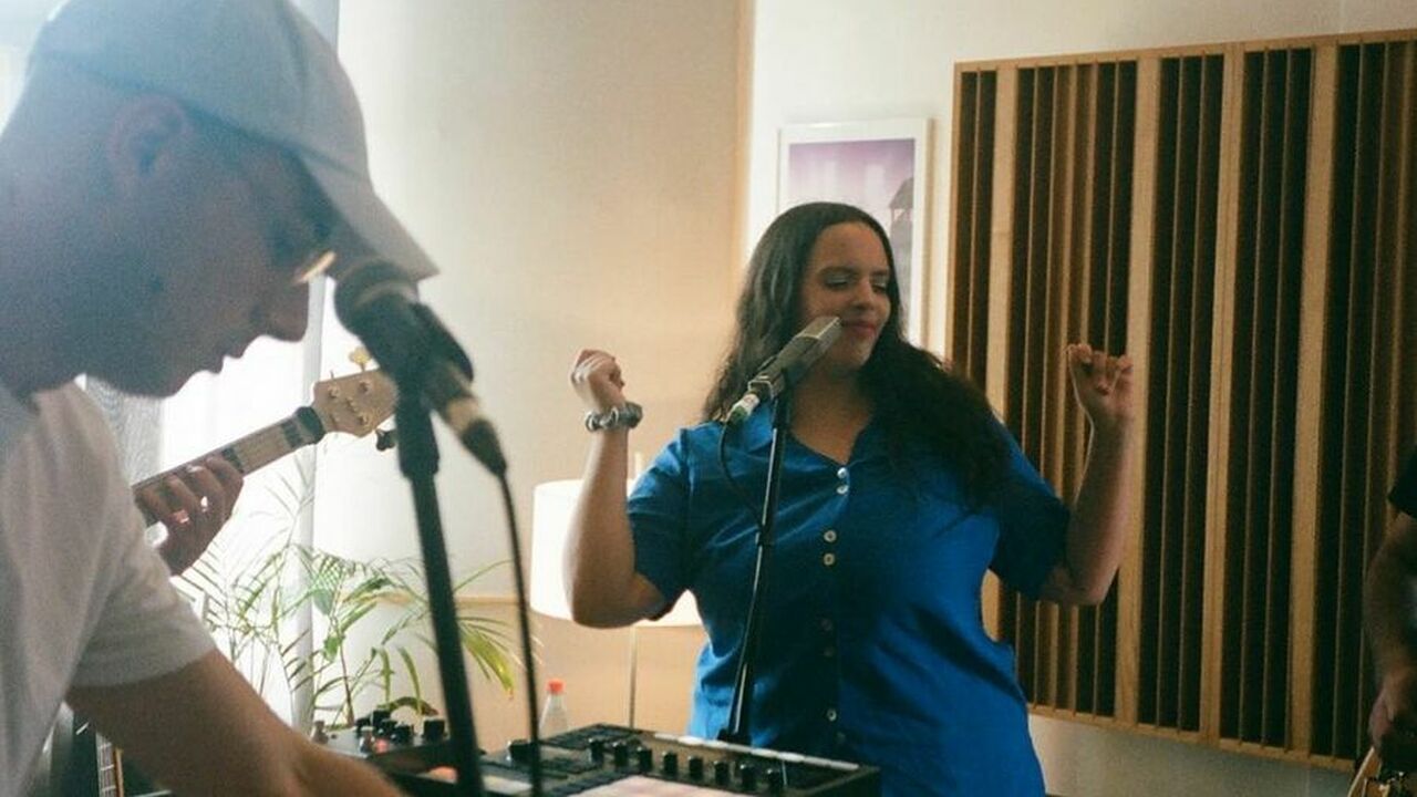 Globe Trotter : Stella & The Longos (live) + Amplitudes + Super Daronne