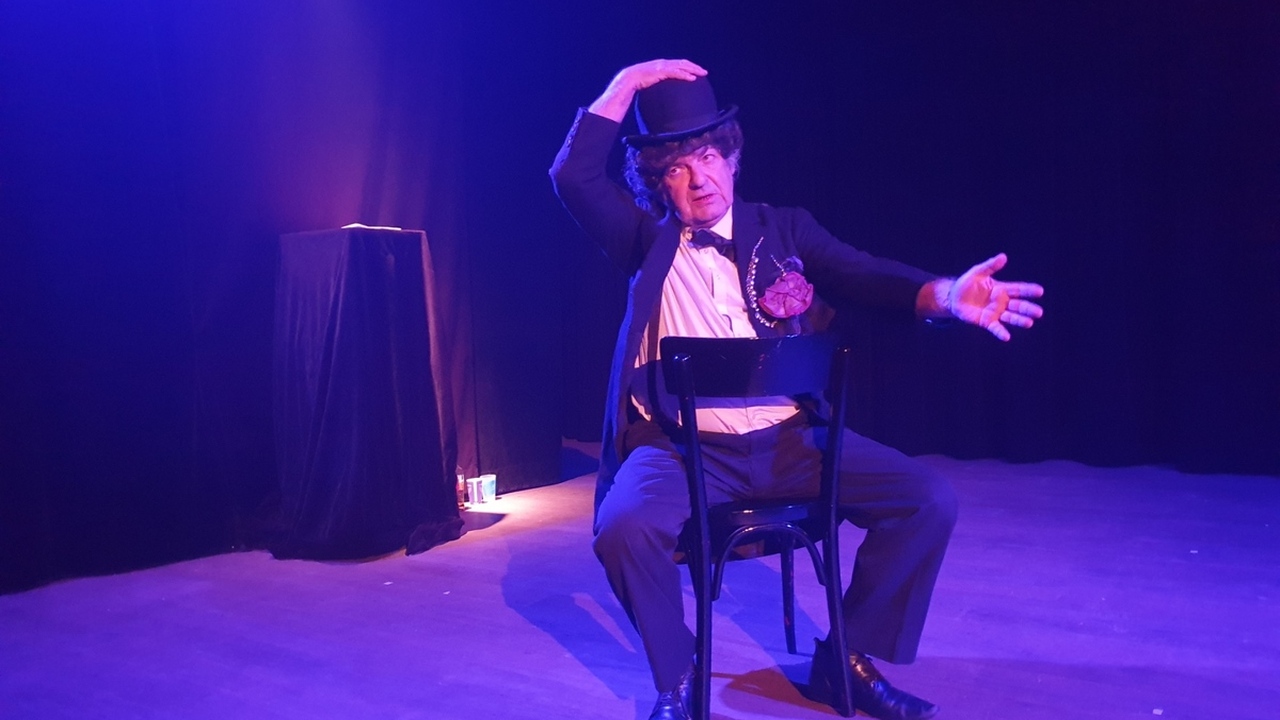 Stand-Up ou un Monsieur qui n
