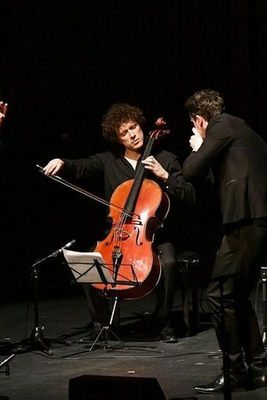 Migration. Avec les Chanteurs d'oiseaux, François Salque (violoncelle), Samuel Strouk (guitare)