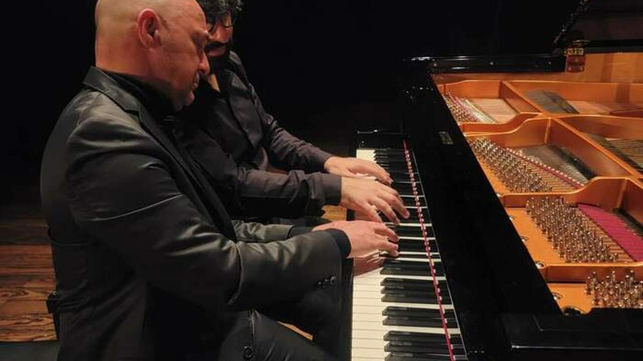 Duo OANA, piano à 4 mains avec Cyril Phélix et Artavazd Kachatrian