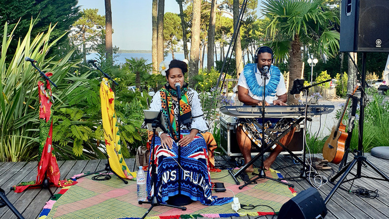 Patience & the Pacific Islanders en trio
