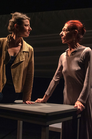 Théâtre dansé « Des petites phrases courtes ma chérie » de la Cie Tête à corps