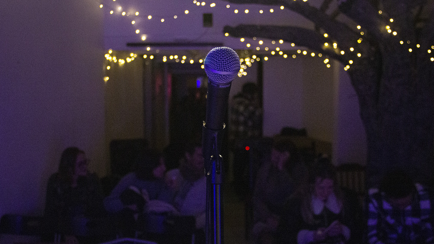 STAND-UP COMEDY CLUB • Brio - Léo Dumon