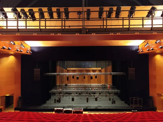Théâtre des Quatre saisons